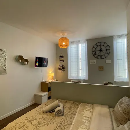 Chez Jean-yves Et Zoe - Le Carpe Diem - Au Calme, Tres Propre, Proche Parkings * Niort