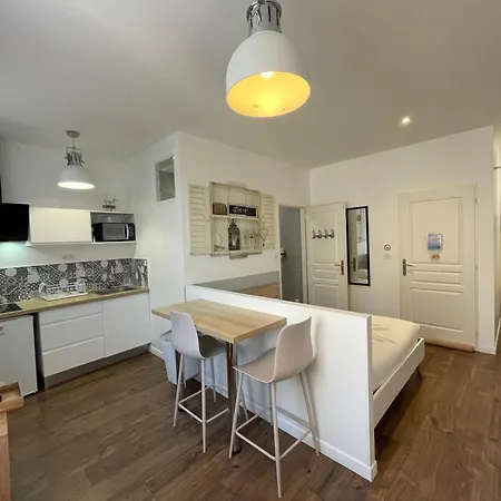 Apartment Chez Jean-yves Et Zoe - Le Carpe Diem - Au Calme, Tres Propre, Proche Parkings